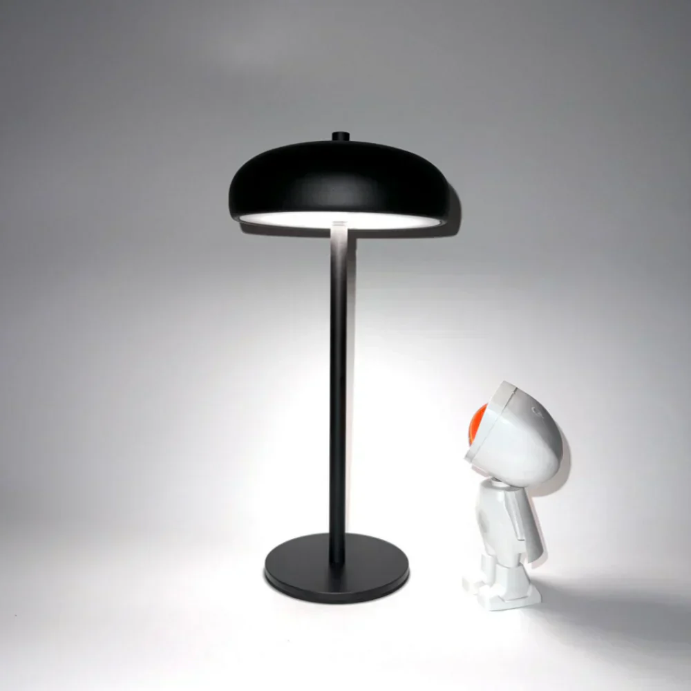 Skorter | Stylish Retro Table Lamp