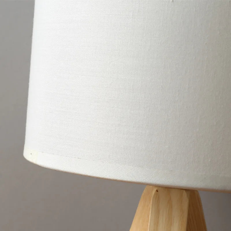 Skorter | EcoLight - Three Table Lamp with Modern Design