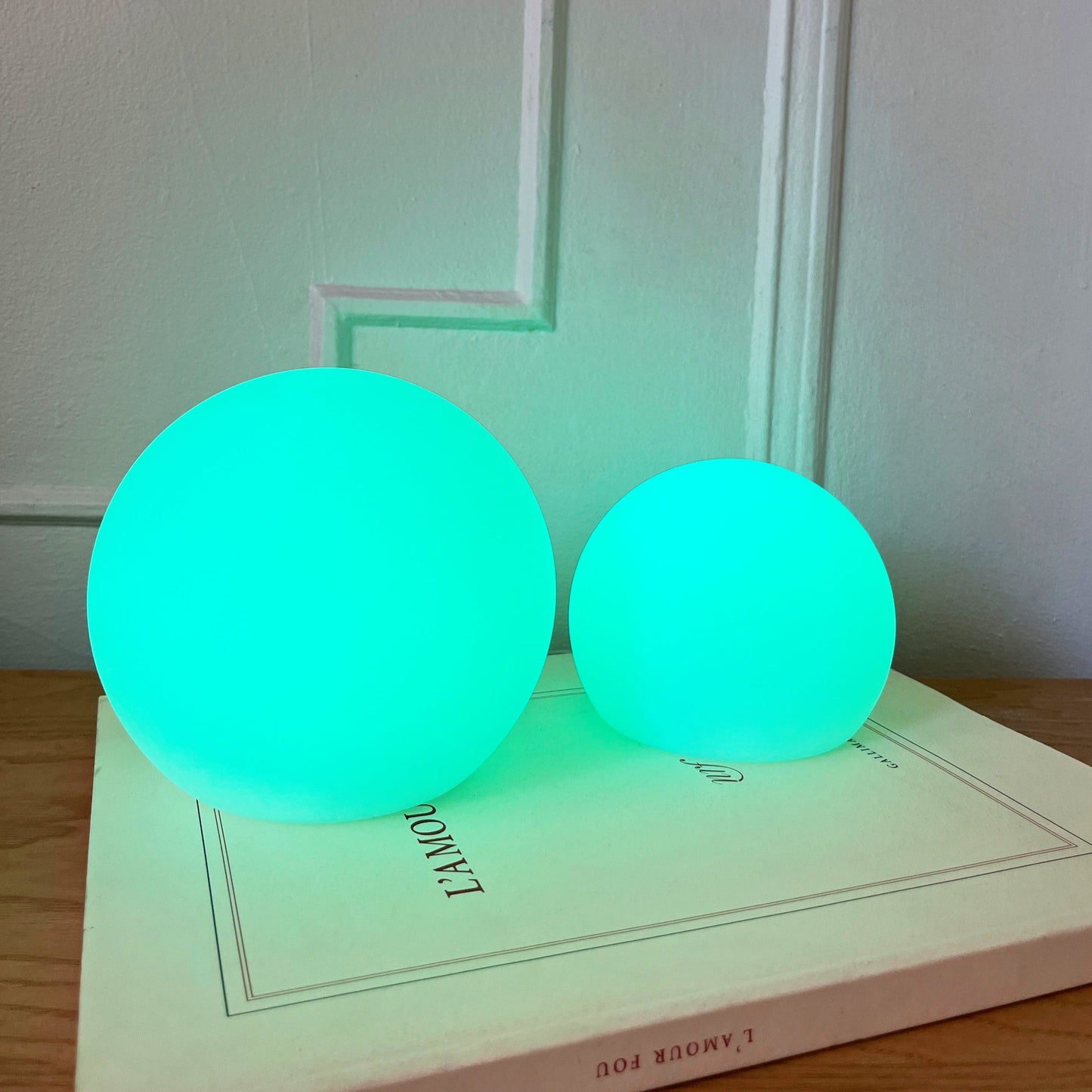 Skorter | LED Wireless Table Lamp - Rechargeable Modern Light Fixture for Home, Office, and Nightstand Use