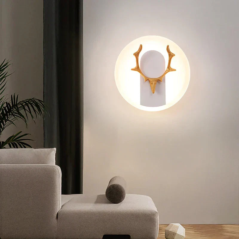 Skorter | AntlerGlow - Modern LED Wall Lamp with Antler Design - Decorative Lighting