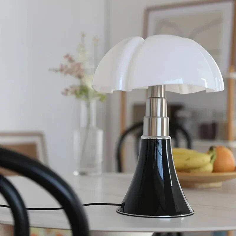 Skorter | Designer Flower Table Lamp - FloraLuxe
