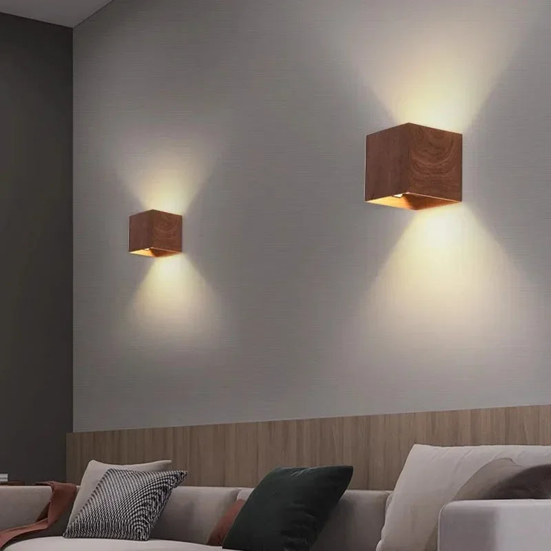 Skorter | LumiOak - Wooden wall lamp