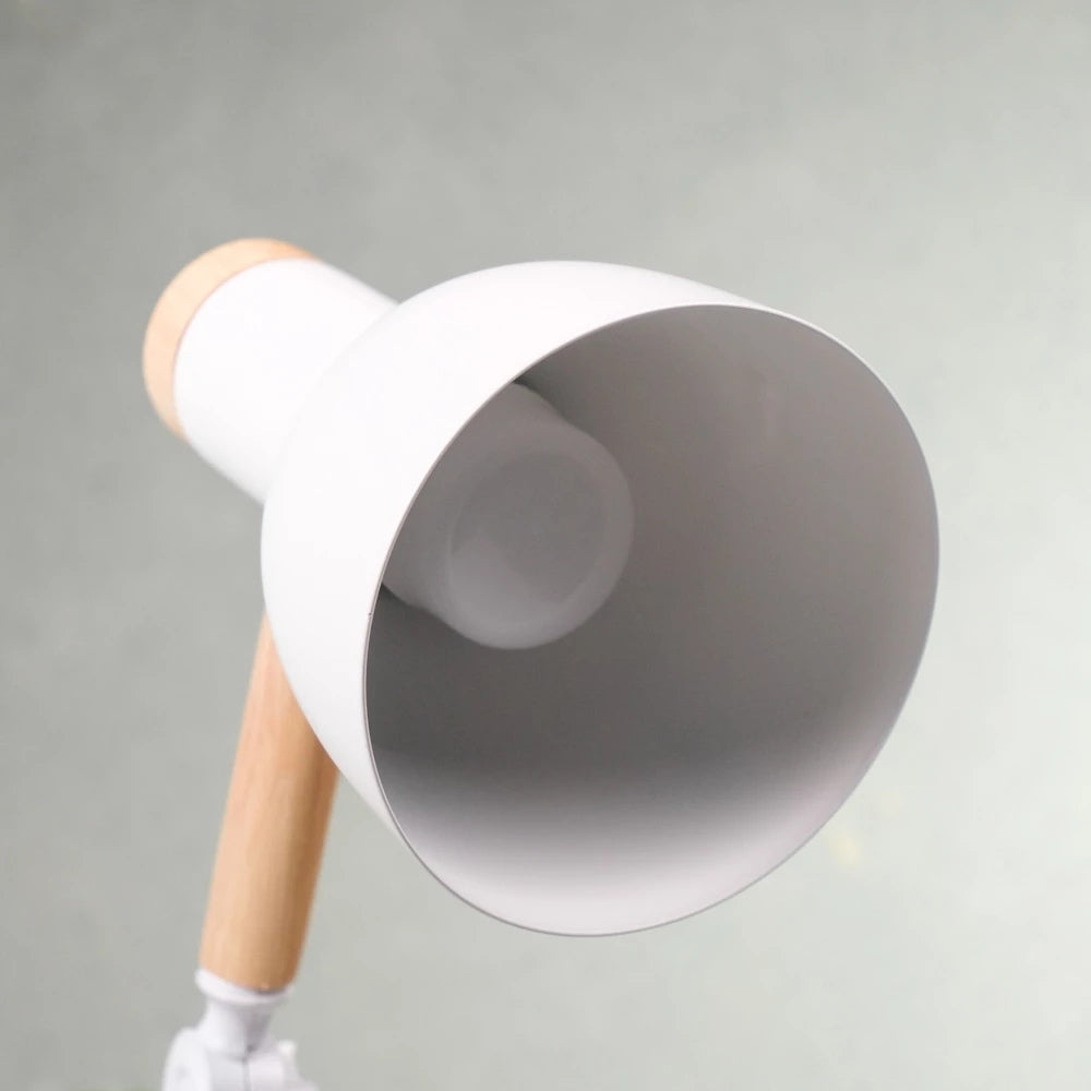 Skorter | Nordic Iron Wood LED Table Lamp