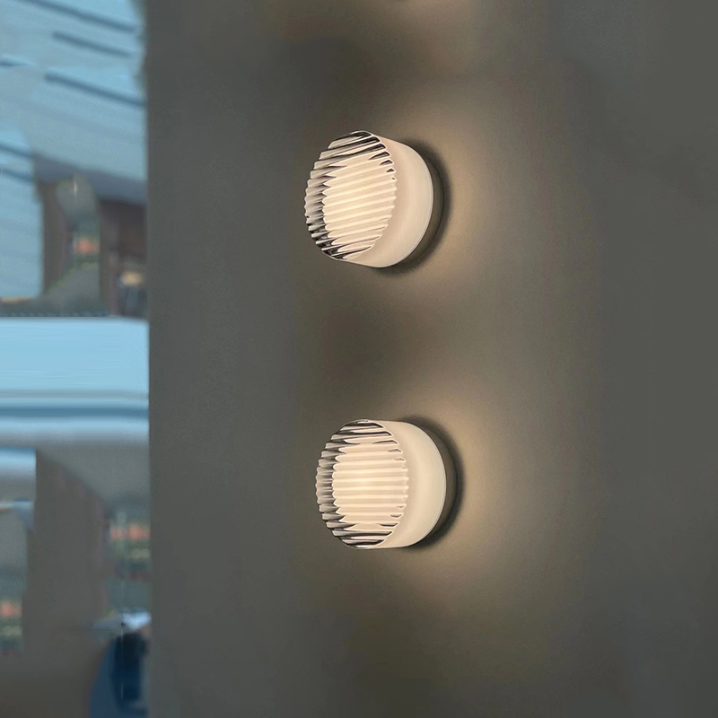 Skorter | Modern Round LED Wall Light