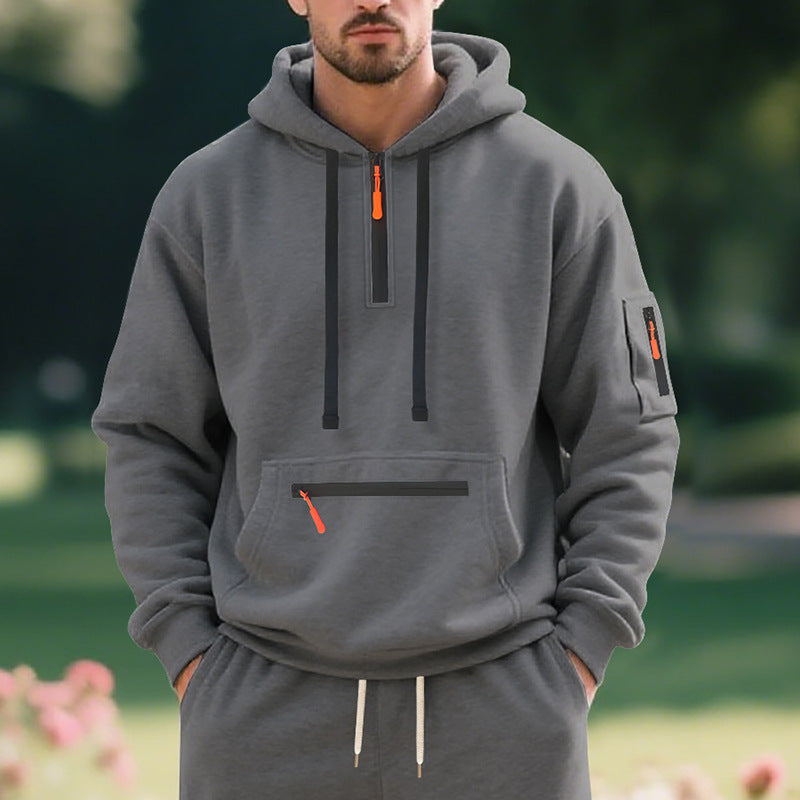 Men's sporty hoodie with practical pockets and stylish zipper Skorter