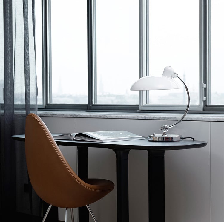 Skorter | Bauhaus KI Classic Table Lamp Replica