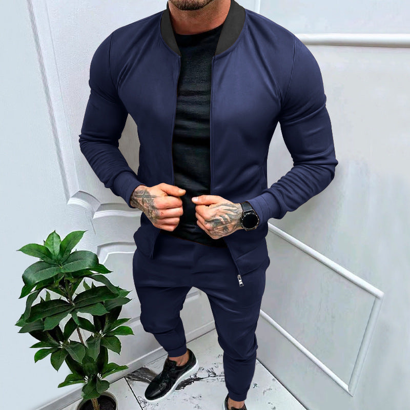 Men's tracksuit with modern stand-up collar and practical zip pockets Skorter