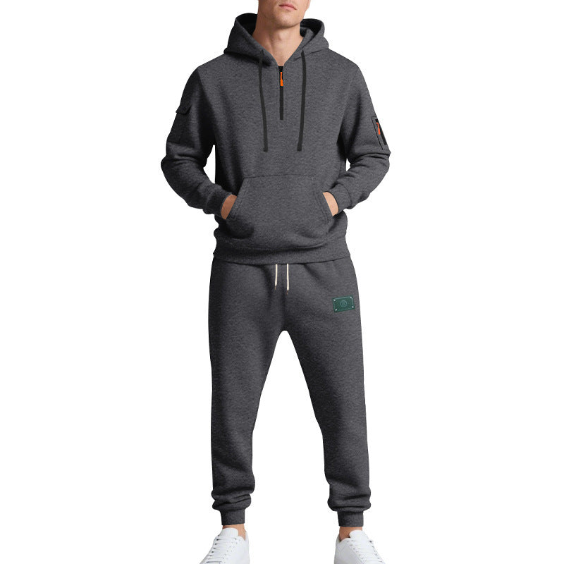 Men's sporty hoodie and tracksuit set with breathable properties and practical pockets Skorter