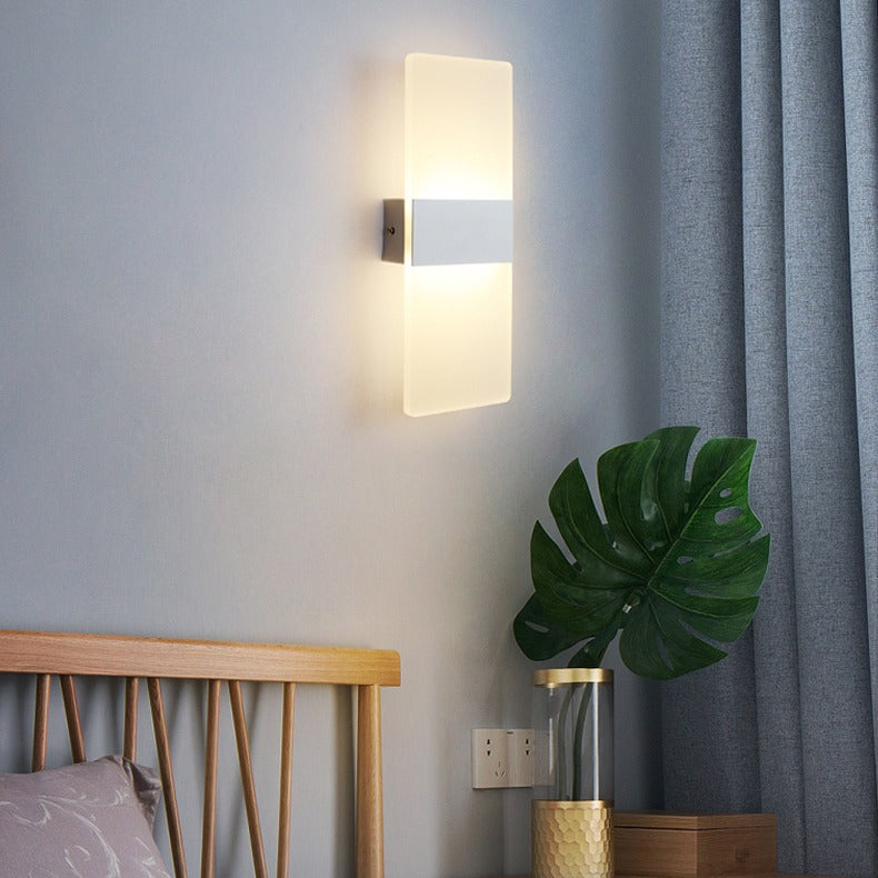Skorter | CenturyGlow – Mid-Century Wall Lamp for Timeless Style