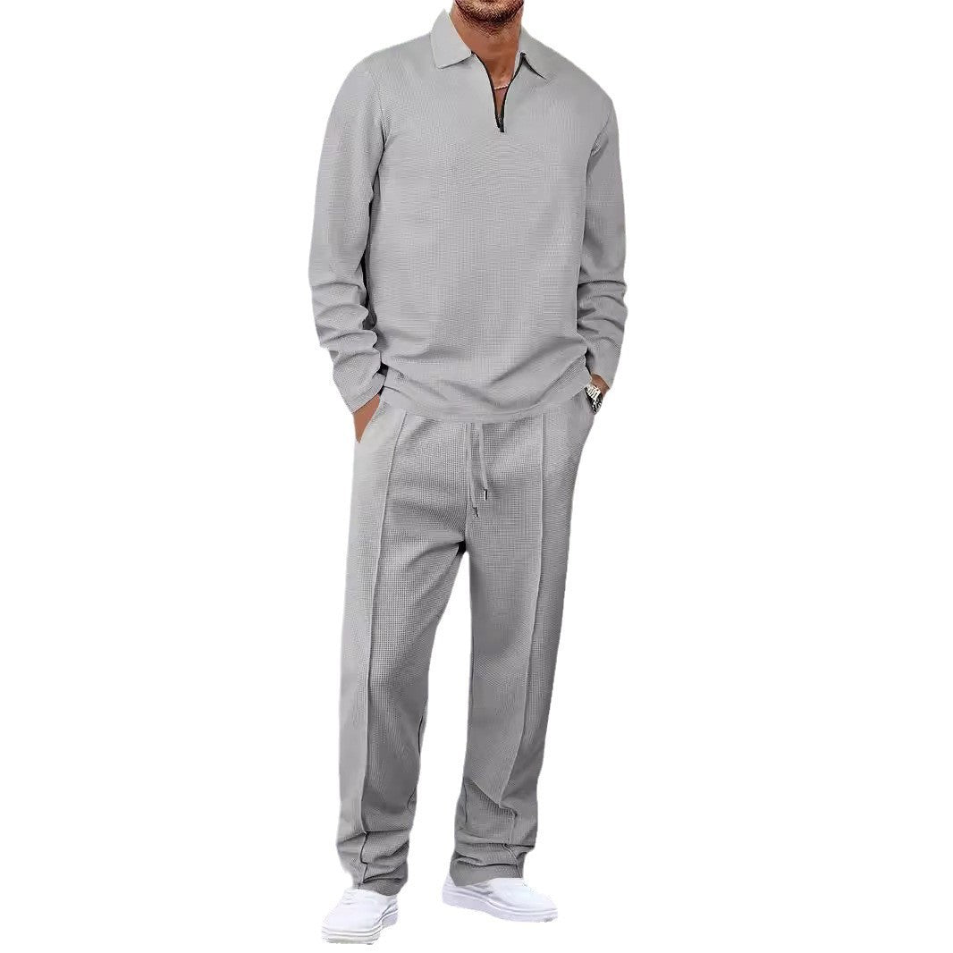 Men's sporty tracksuit with textured outer material and practical zip pockets Skorter