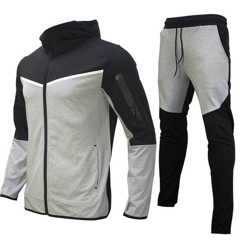 Men's tracksuit with breathable material and functional pockets Skorter