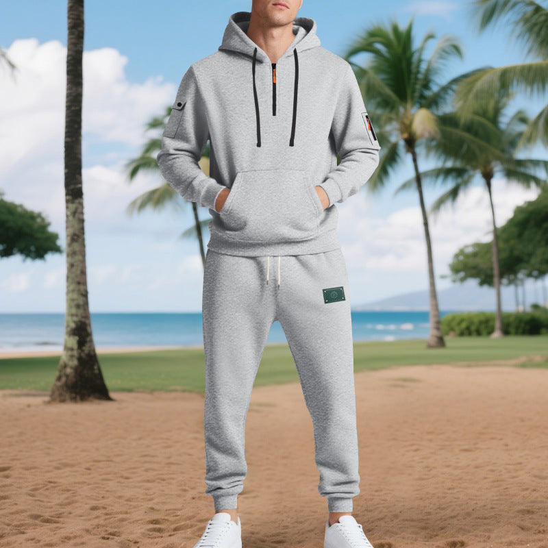 Men's sporty hoodie and tracksuit set with breathable properties and practical pockets Skorter