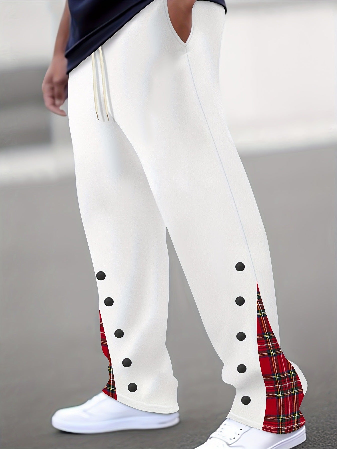 Men's Sporty Jogging Pants with Contrasting Snap Buttons and Breathable Fabric Skorter