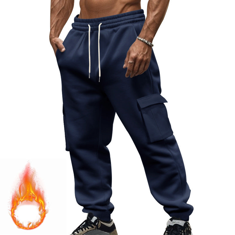 Men's cargo jogging pants with practical side pockets and adjustable drawstring Skorter