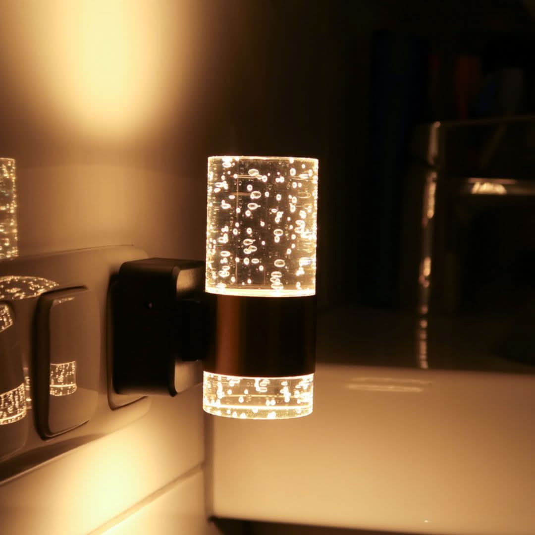 Skorter | LumiKristall Plug-in Wall Lamp with Light Sensor