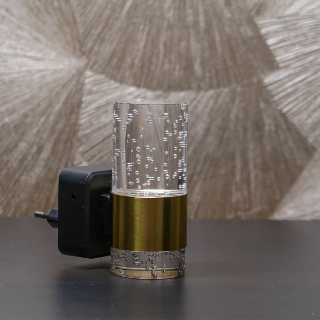 Skorter | LumiKristall Plug-in Wall Lamp with Light Sensor