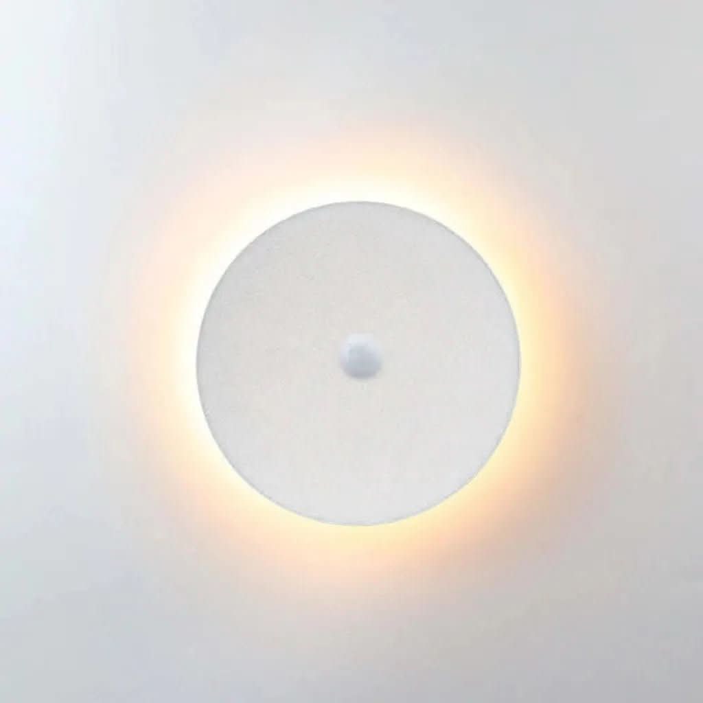 Skorter | Minimalistic LED wall lamp for modern outdoor areas