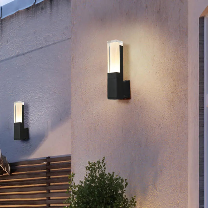 Skorter | Protector - Outdoor Motion Detection Lamp