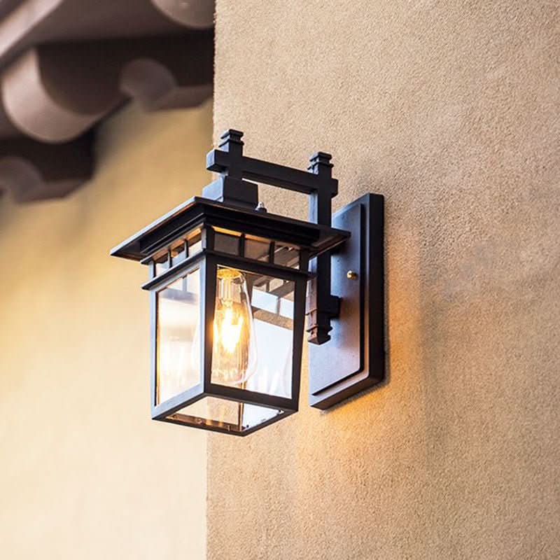 Skorter | Stylish, weatherproof outdoor wall lamp with adjustable light head
