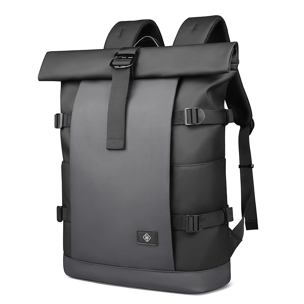 Skorter | Expandable outdoor backpack with laptop compartment, rolltop & theft protection