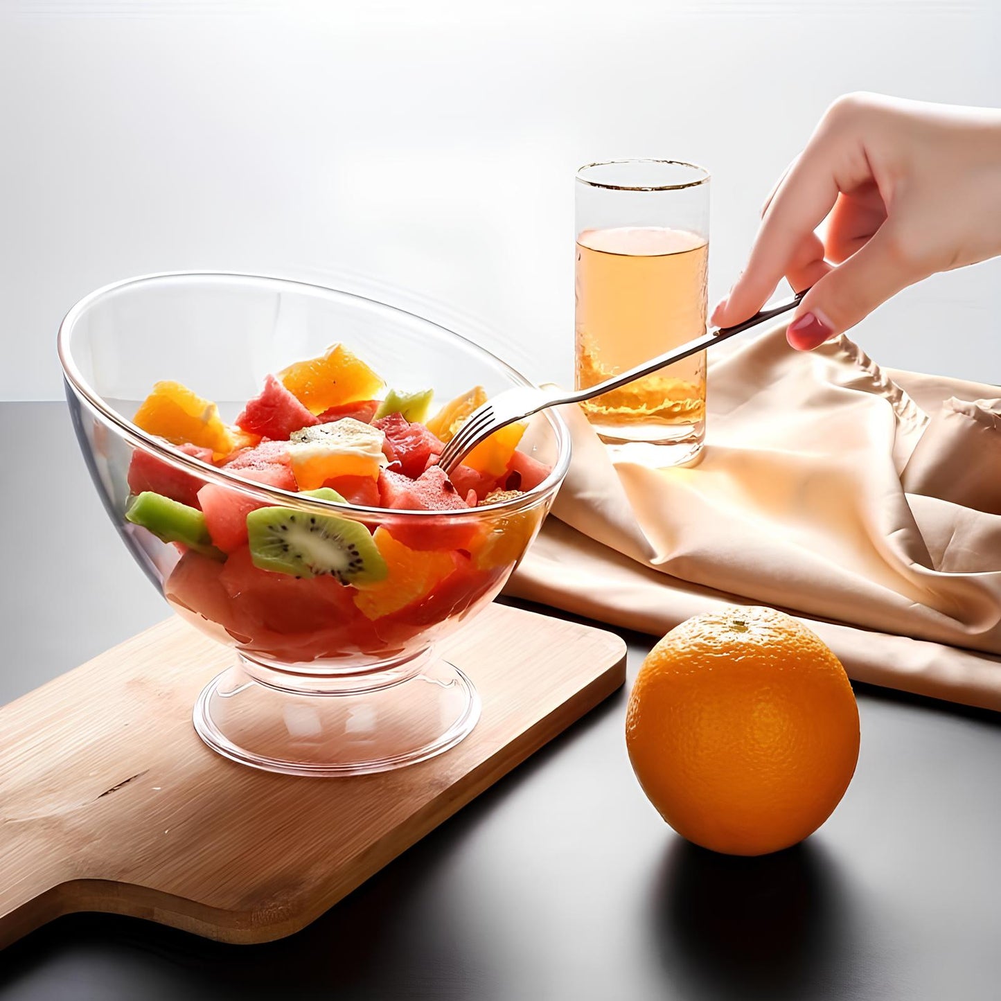 Skorter slanted in transparent plastic