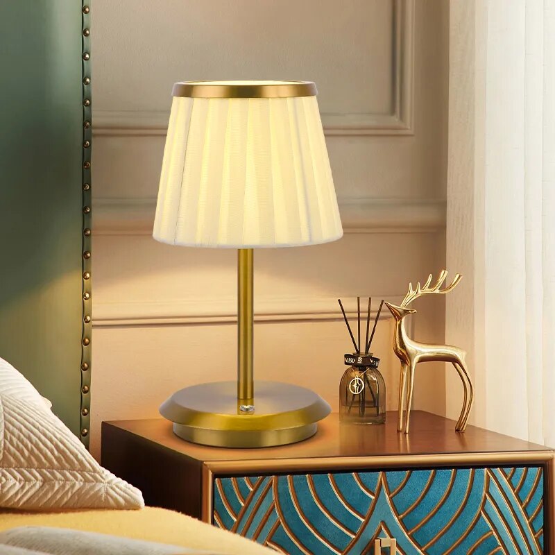 Skorter | Lucid Modern Style Table Lamp