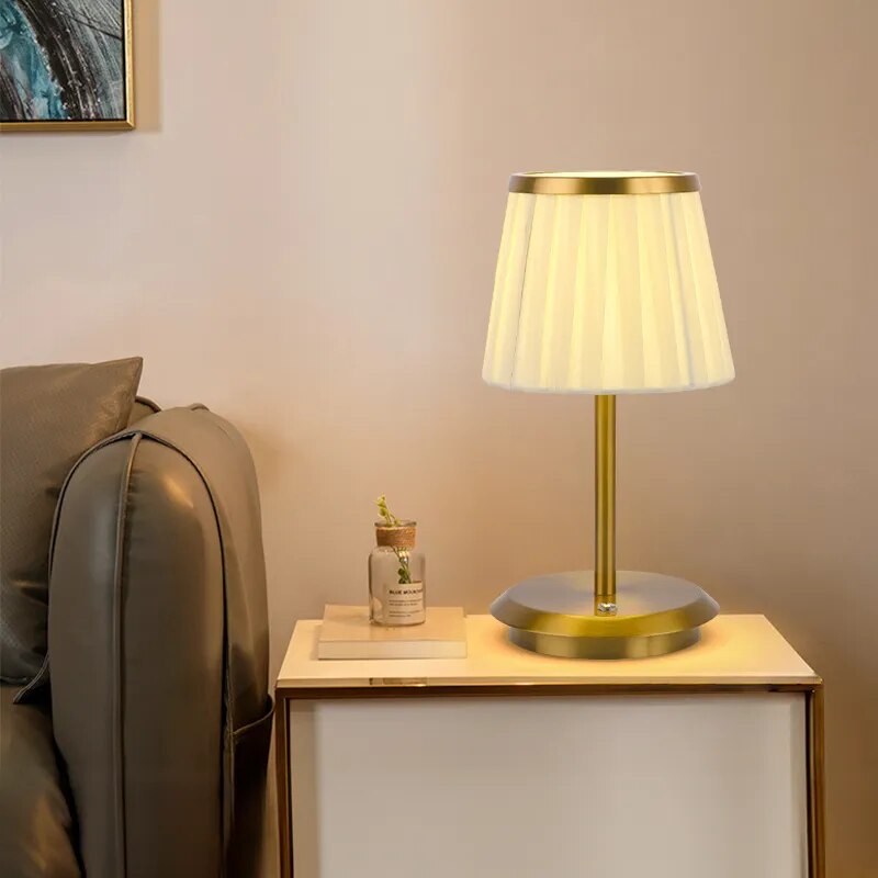 Skorter | Lucid Modern Style Table Lamp