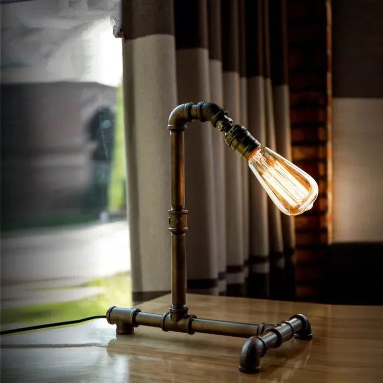 Skorter | VintageLuxe - Retro Table Lamp