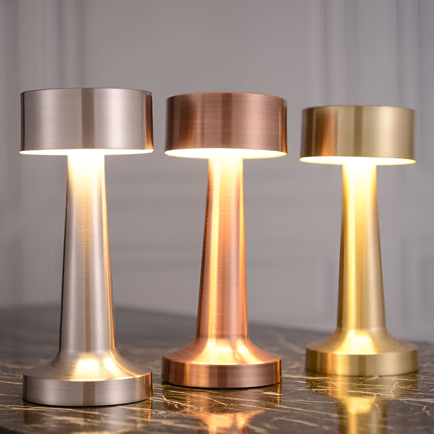 Skorter | Retrolight - Stylish LED restaurant table lamp with wireless USB charger