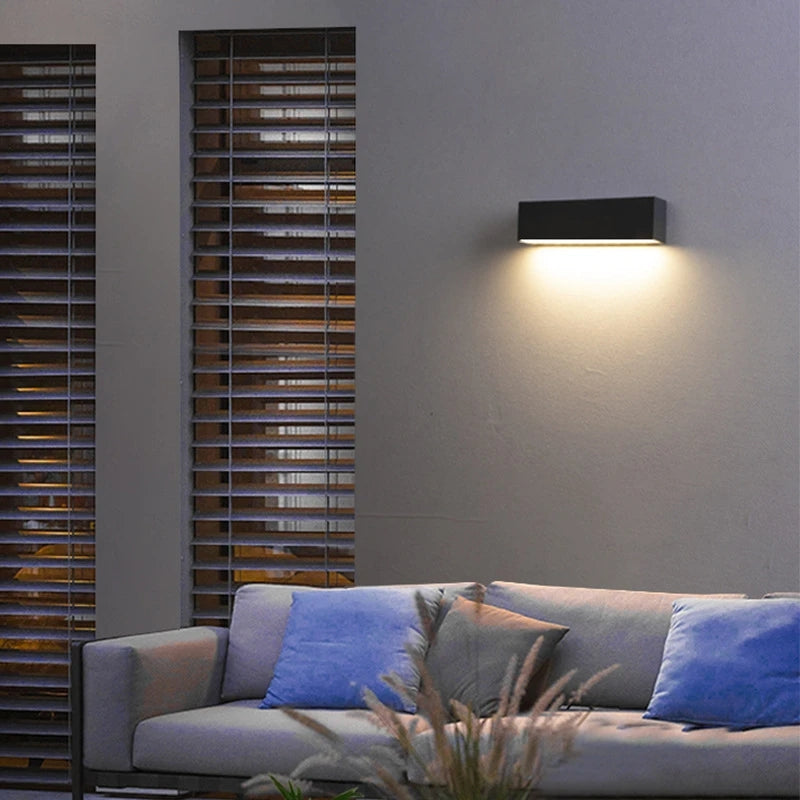 Skorter | GardenLux – Elegant Wall Lamp for Garden with Luxurious Glow