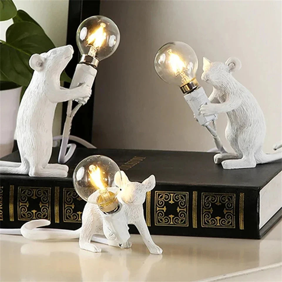 Skorter | Nordic Mouse LED Night Light – Playful Resin Table Lamp for Bedroom and Home Decor