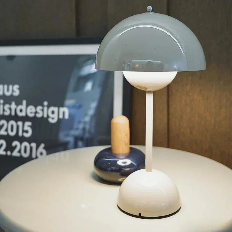 Skorter | Filippa - Flower Lamp