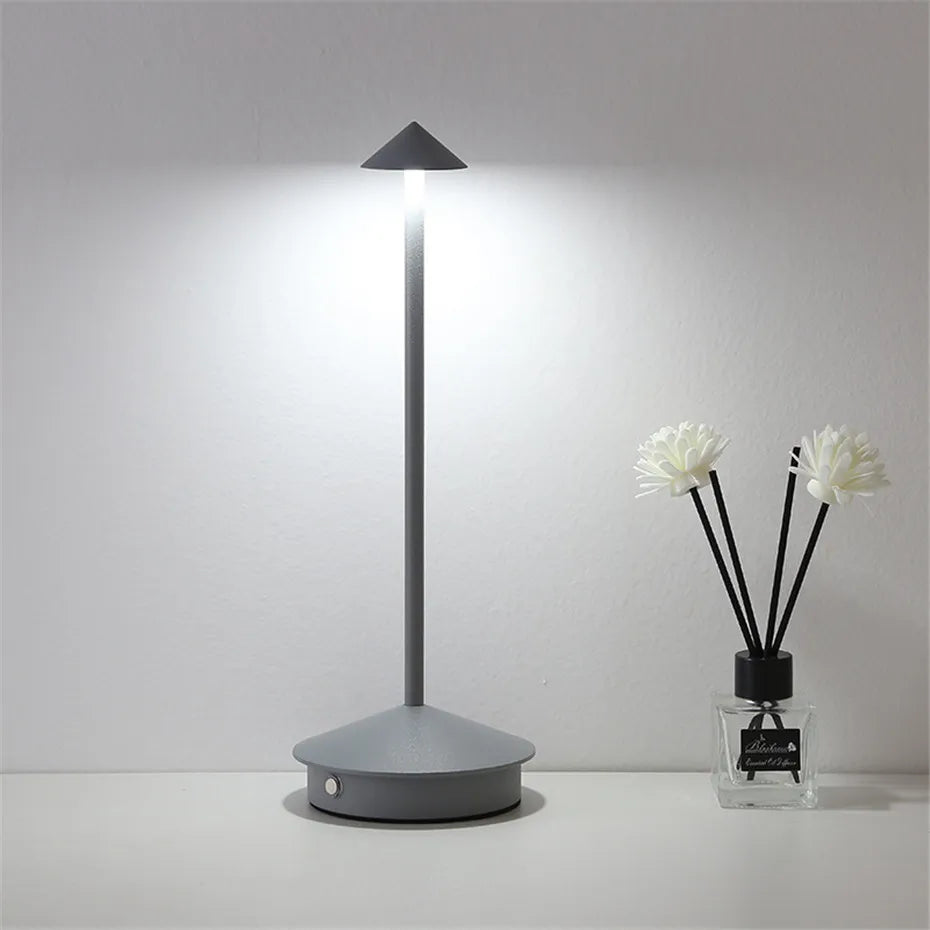 Skorter | StijlLicht - Design table lamp Let your room shine with StijlLicht