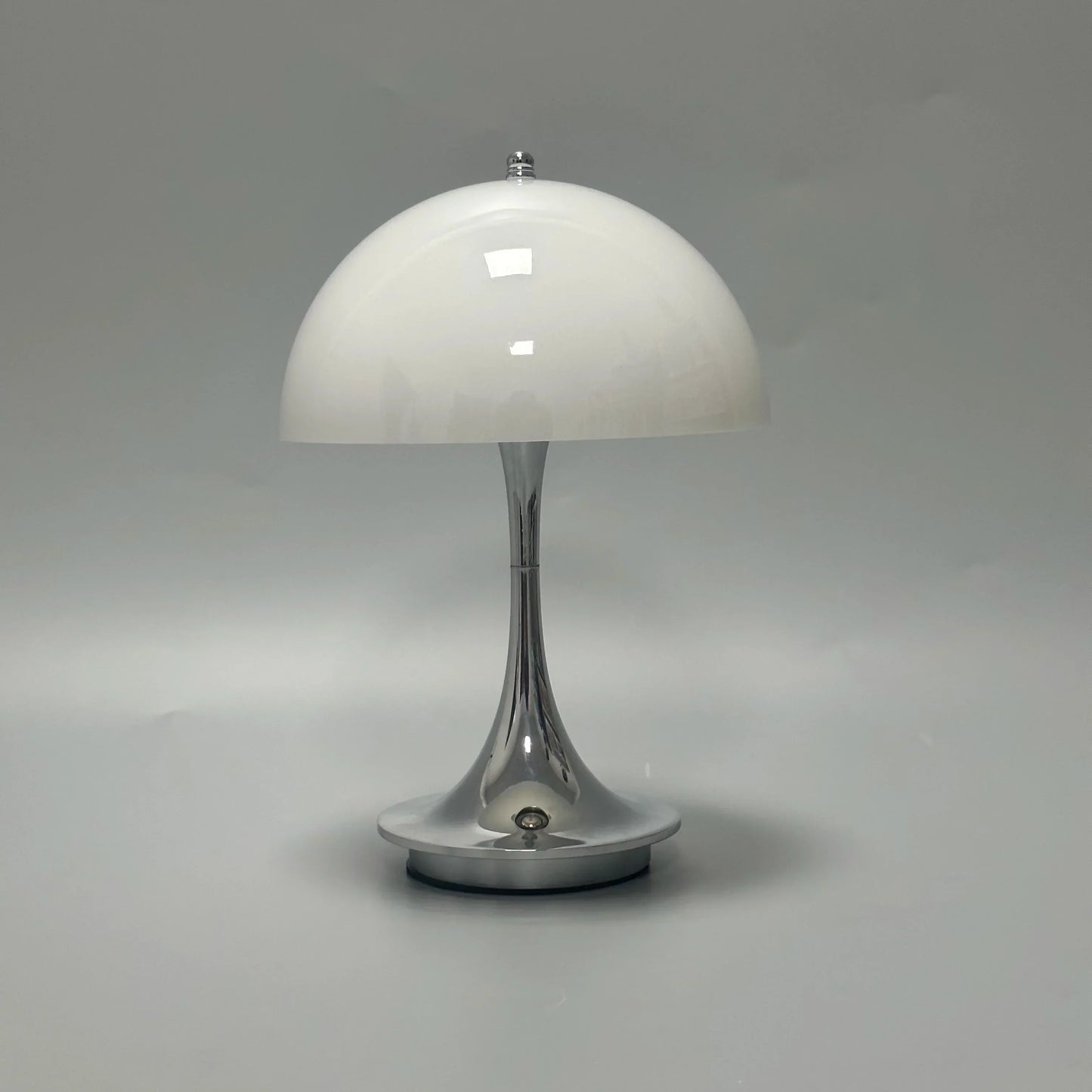 Skorter | Nightstand Lamp