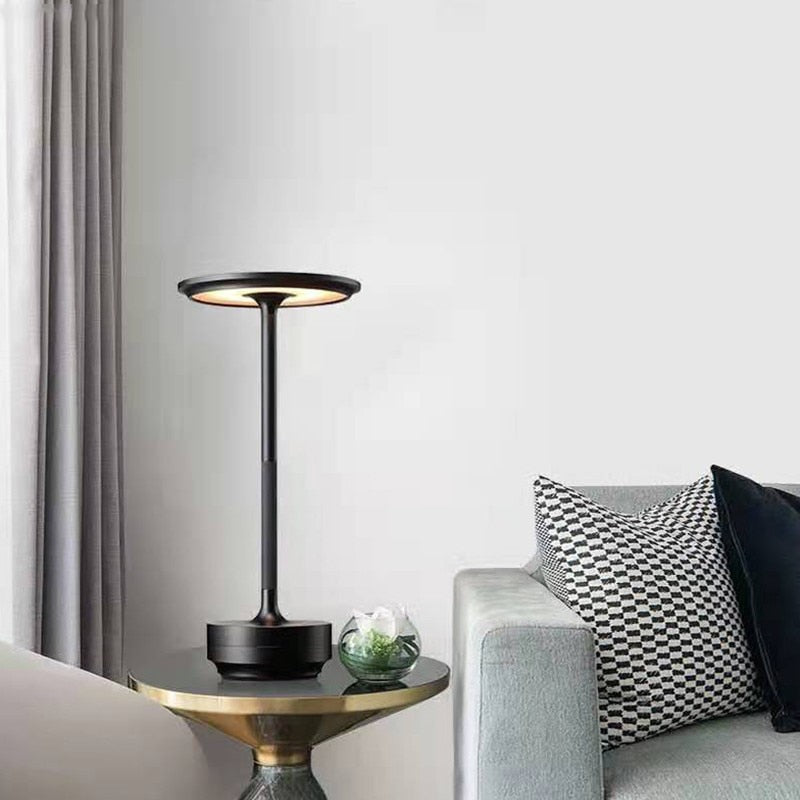 Skorter | Minimal LED table lamp