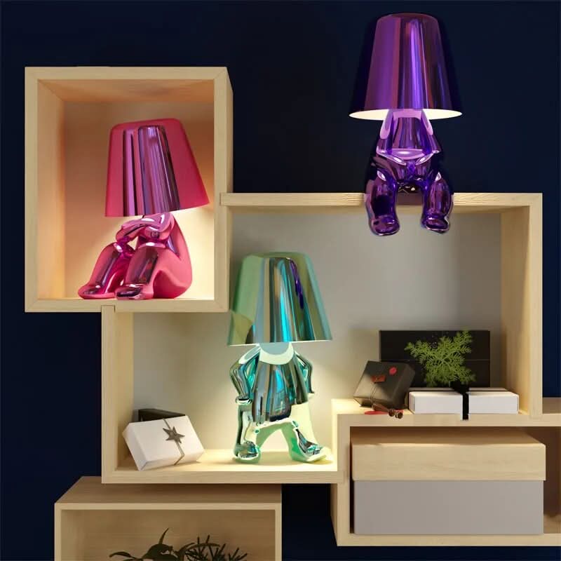 Skorter | Goldie Resin Thinker LED Table Lamp