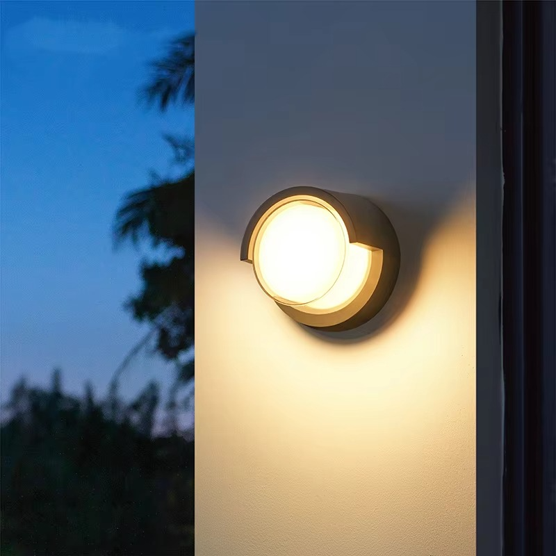 Skorter | Modern Outdoor LED Wall Light with Motion Sensor – Waterproof IP65 Security Lighting