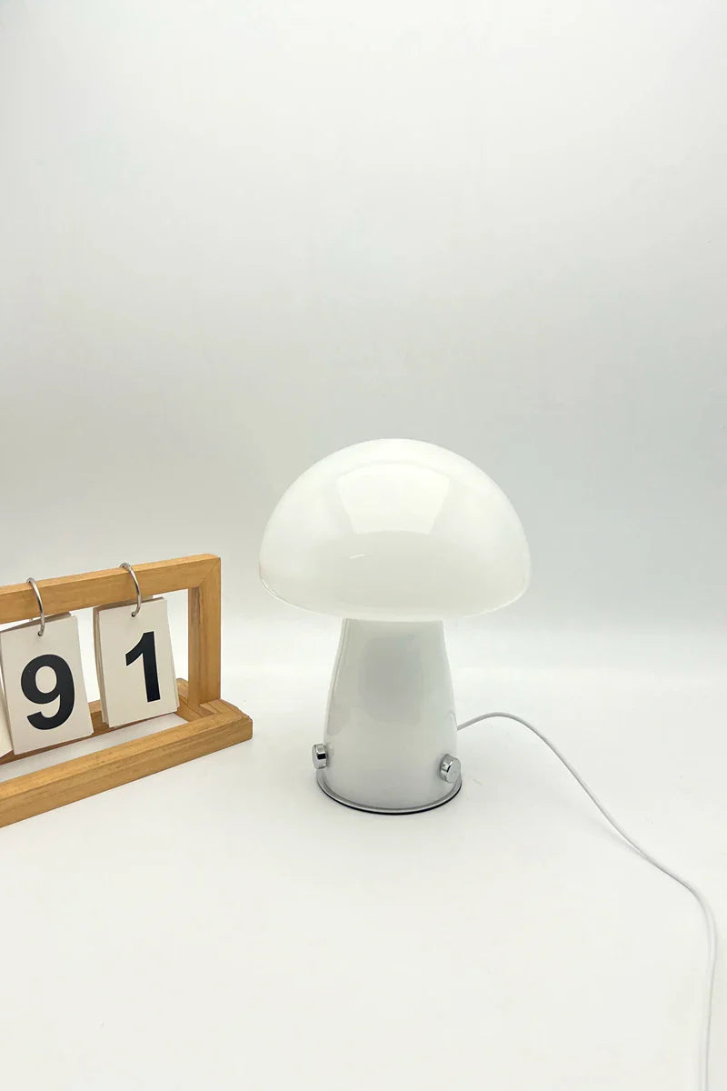 Skorter | Müshi - Mushroom retro lamp
