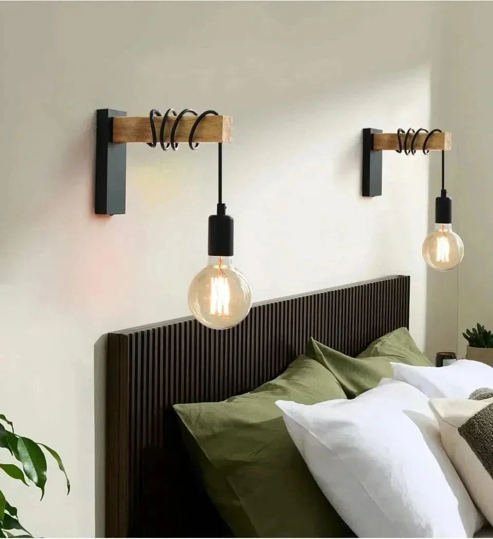 Skorter | Vintage Wood & Iron Wall Lamp – RetroLume E27
