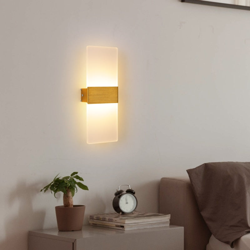 Skorter | SoftBeam – Streamlined Wall Lamp Perfect for Bedrooms