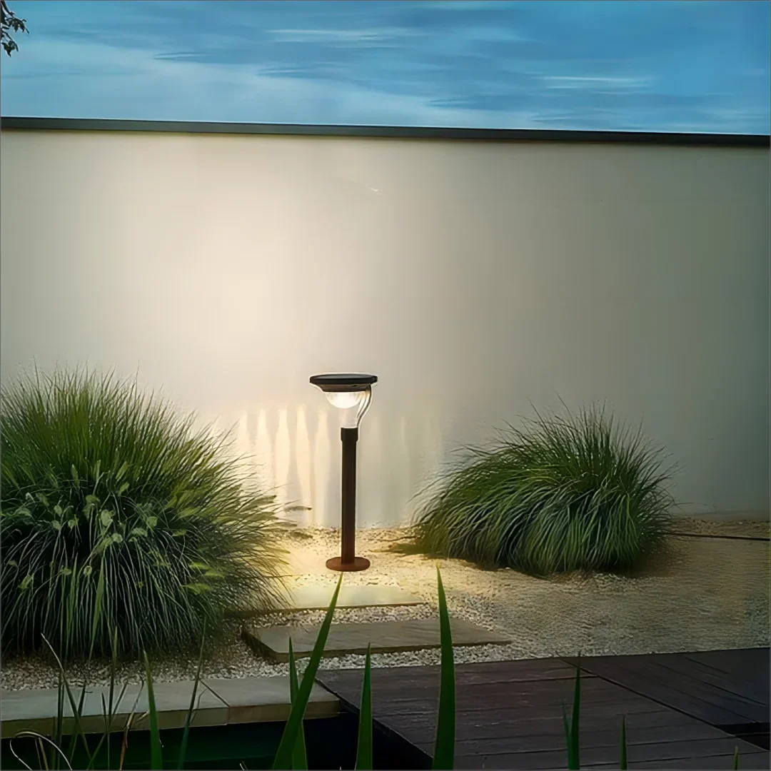 Skorter | – Ultra high-performance solar lamp for outdoor use