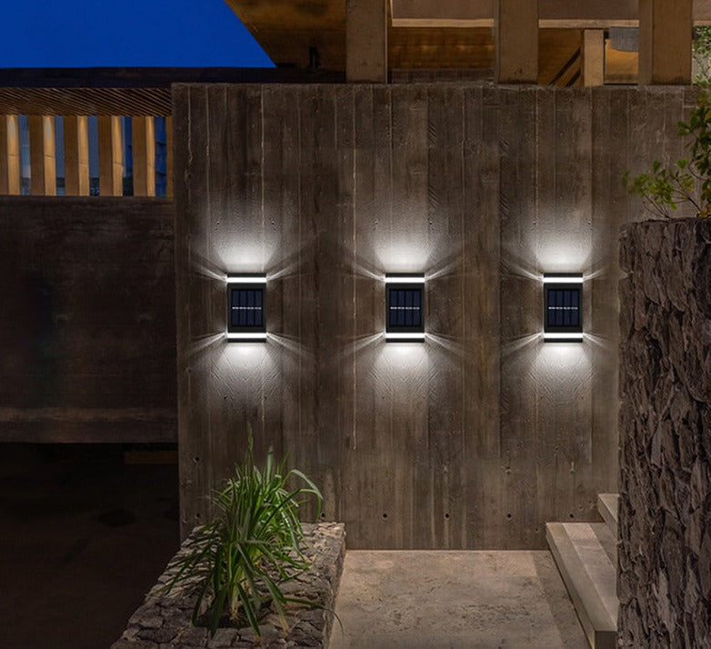 Skorter | BloomRay – Solar Wall Lamp for Beautiful Garden Illumination