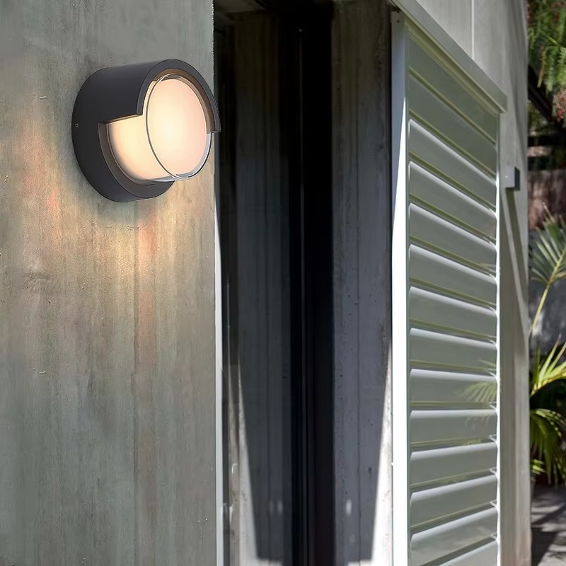 Skorter | Modern Outdoor LED Wall Light with Motion Sensor – Waterproof IP65 Security Lighting