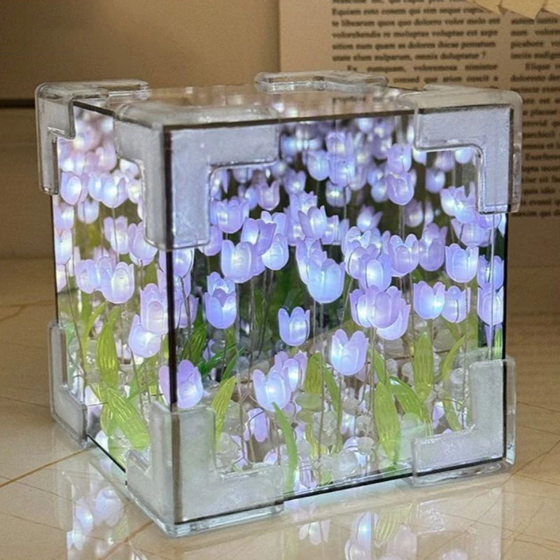 Skorter | MirrorBloom - DIY Mirror Cube Lamp with Tulip Design