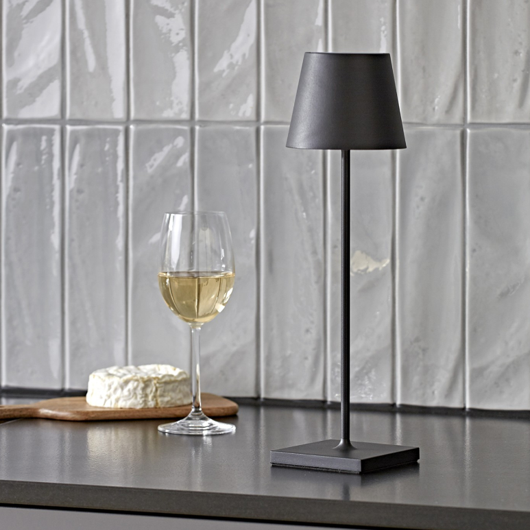 Skorter | Dimmable High Table Lamp