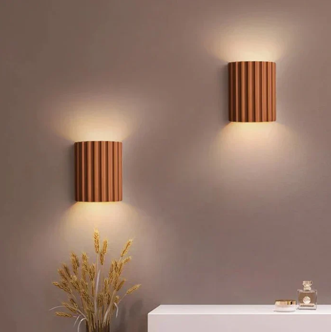 Skorter | Contemporary Resin Wall Lamp | Double-Sided Light Diffusion & Ideal for Modern Living Spaces, Bedrooms, Hallways