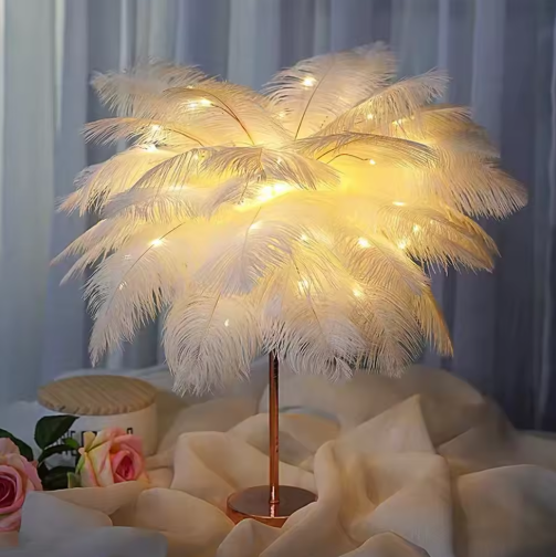 Skorter | Feather lamp