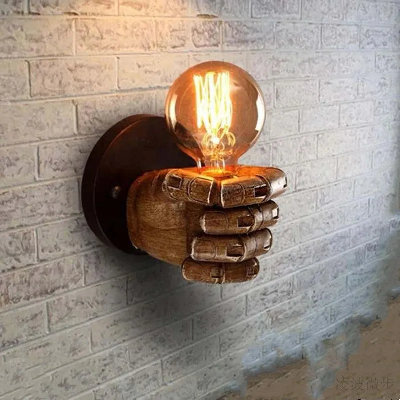 Skorter | Fist lamp