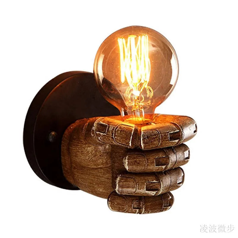 Skorter | Fist lamp