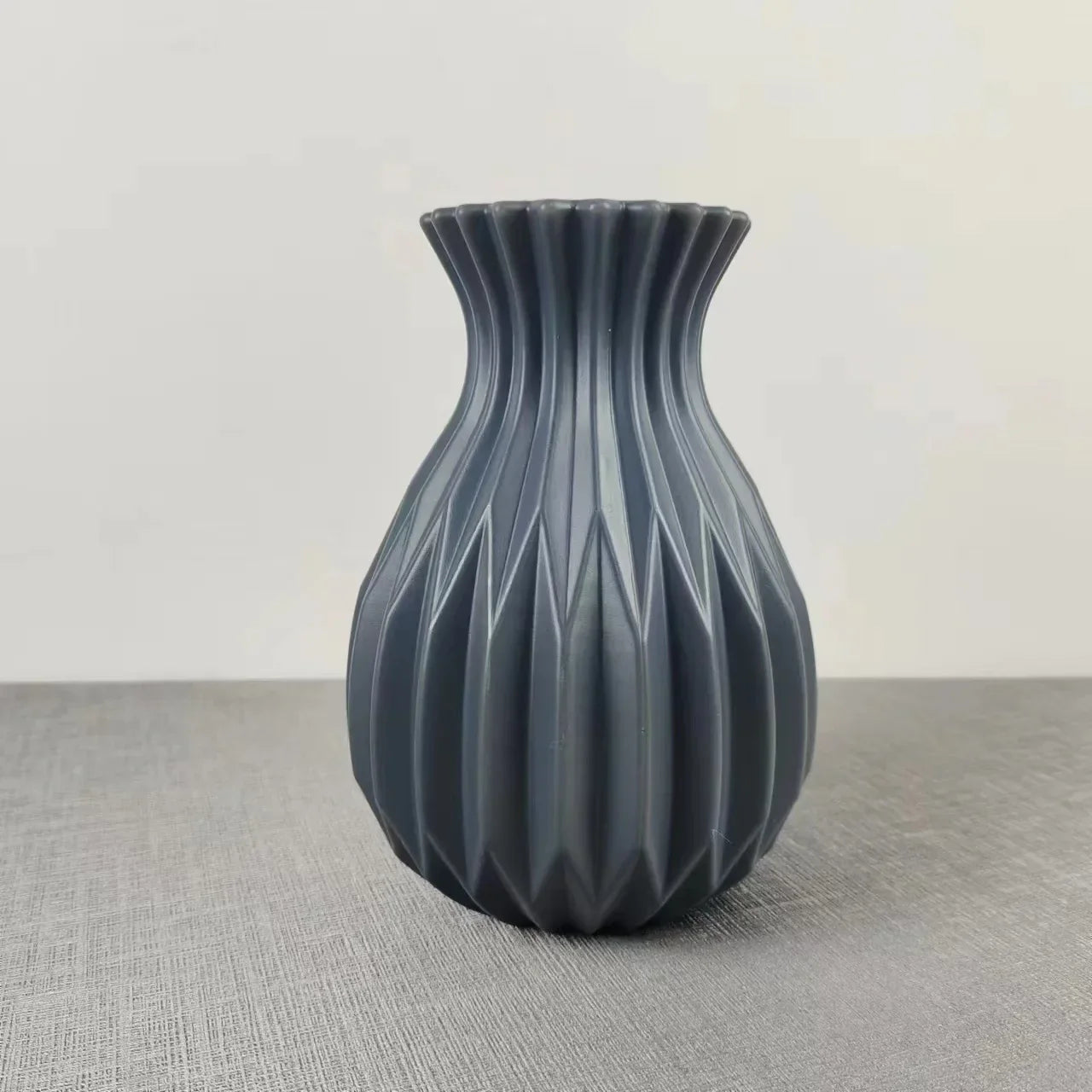 Skorter | Modern elegant flower vases